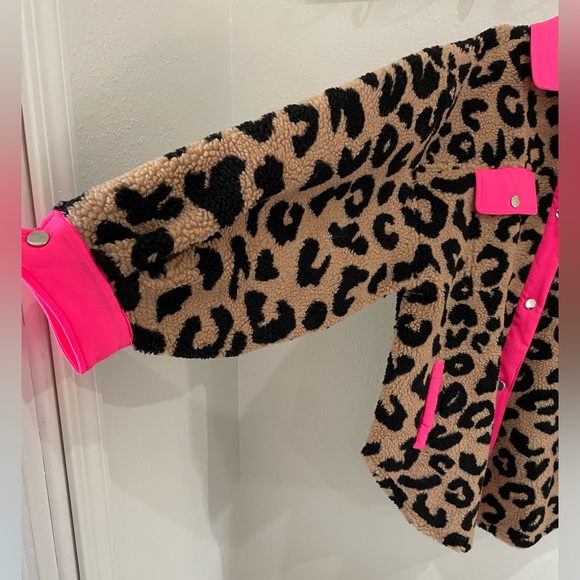 BiBi Leopard Print Oversized Shirt Jacket Boho Neutral Western Shacket - Picture 3 of 9